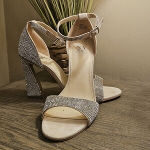 NYC Women's Glittering Silver Heels
